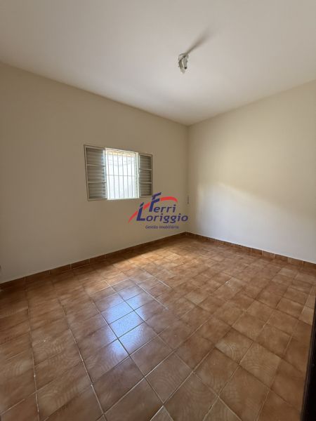 Casa com 4 quartos e 4 banheiros à venda no bairro Vila Hepacare, Lorena