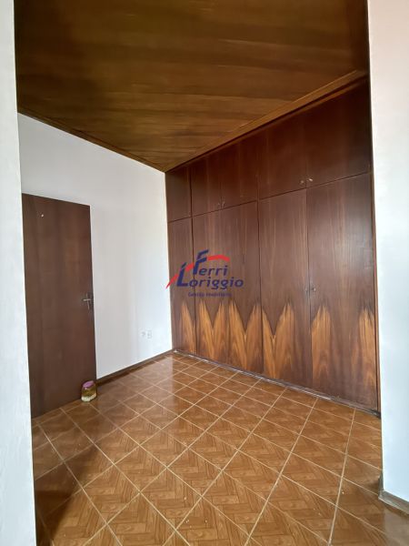 Casa com 4 quartos e 4 banheiros à venda no bairro Vila Hepacare, Lorena