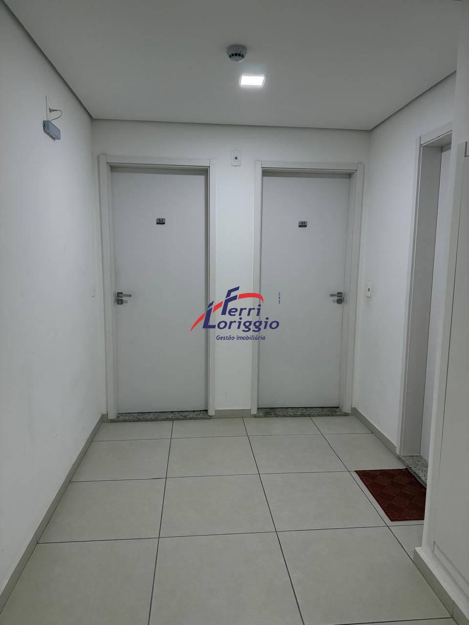 Apartamento com 3 quartos e 2 banheiros para alugar no bairro Jardim Coelho Neto, Guaratingueta