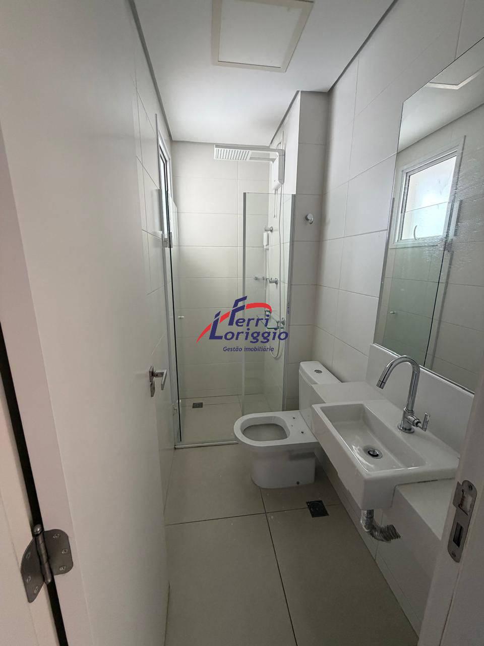 Apartamento com 3 quartos e 2 banheiros para alugar no bairro Jardim Coelho Neto, Guaratingueta