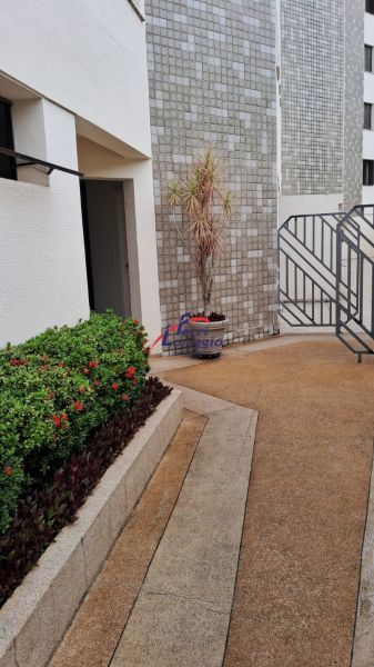 Apartamento com 3 quartos, 3 banheiros e 144m² à venda no bairro Campo do Galvao, Guaratingueta