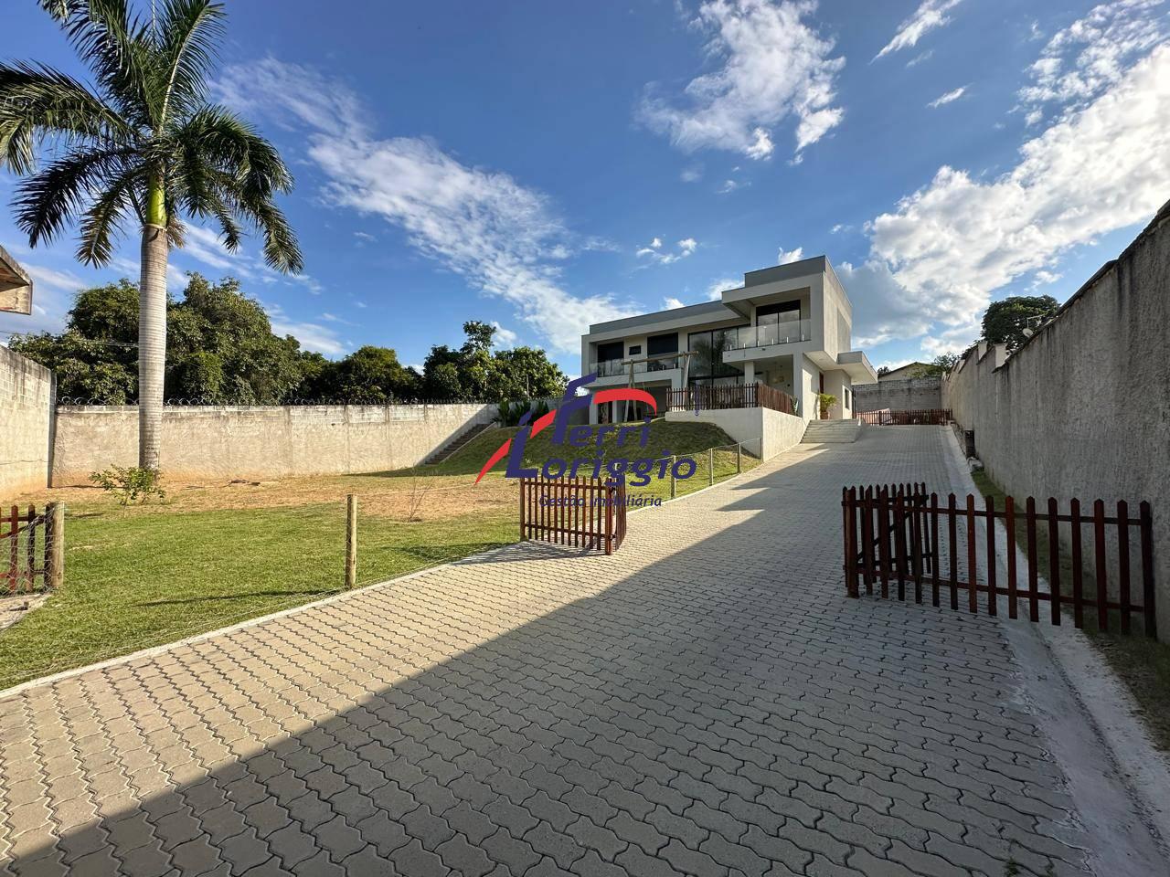Casa com 3 quartos e 4 banheiros à venda no bairro Chacaras Piagui, Guaratingueta
