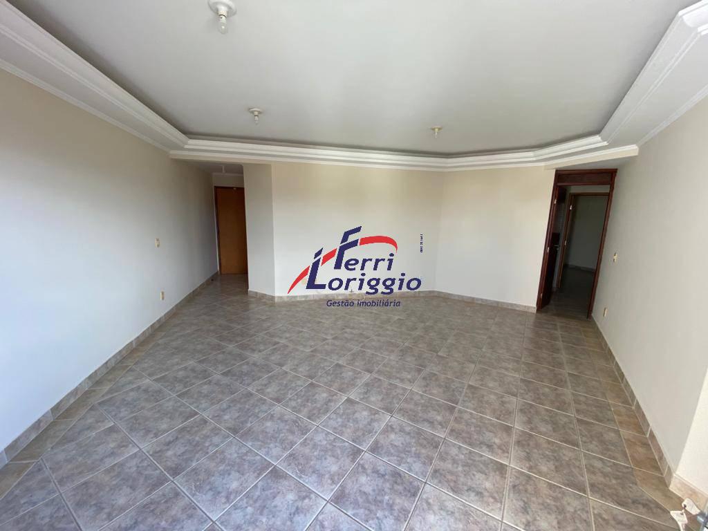 Apartamento com 3 quartos e 2 banheiros à venda no bairro Vila Indiana, Guaratingueta