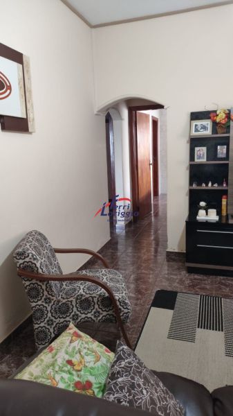 Casa com 3 quartos e 2 banheiros à venda no bairro Santa Luzia, Guaratingueta