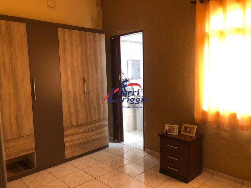 Casa com 4 quartos e 2 banheiros à venda no bairro Pedregulho, Guaratingueta