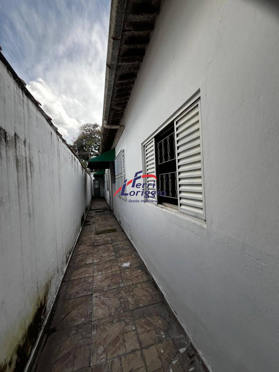 Casa com 3 quartos e 2 banheiros à venda no bairro Pedregulho, Guaratingueta