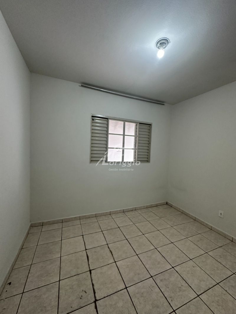 Casa com 3 quartos, 1 banheiro e 62m² para alugar no bairro Village Santana, Guaratingueta