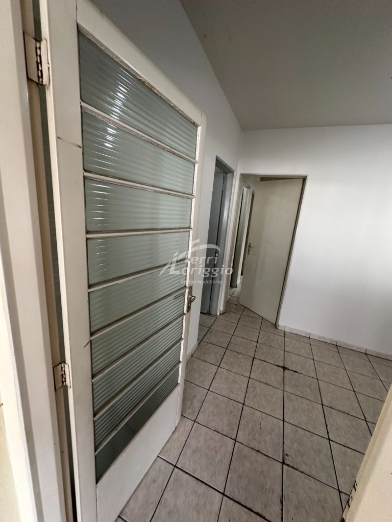 Casa com 3 quartos, 1 banheiro e 62m² para alugar no bairro Village Santana, Guaratingueta