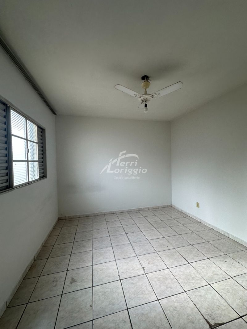 Casa com 3 quartos, 1 banheiro e 62m² para alugar no bairro Village Santana, Guaratingueta