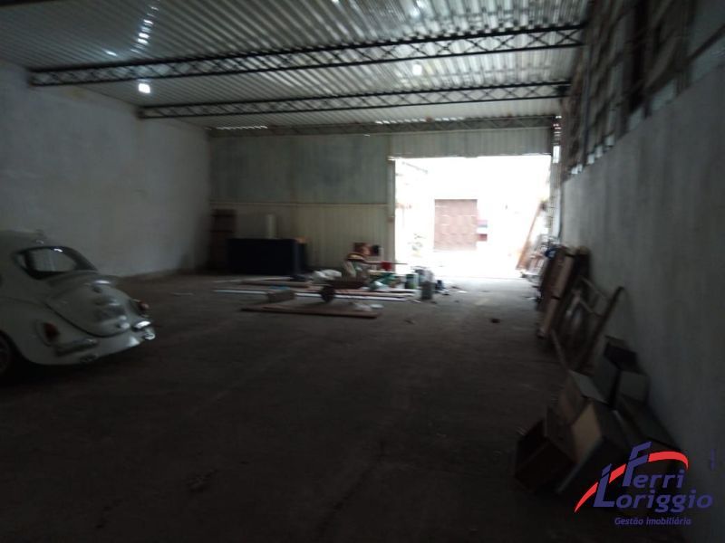 Galpao com 1 quarto para alugar no bairro Vila Indiana, Guaratingueta