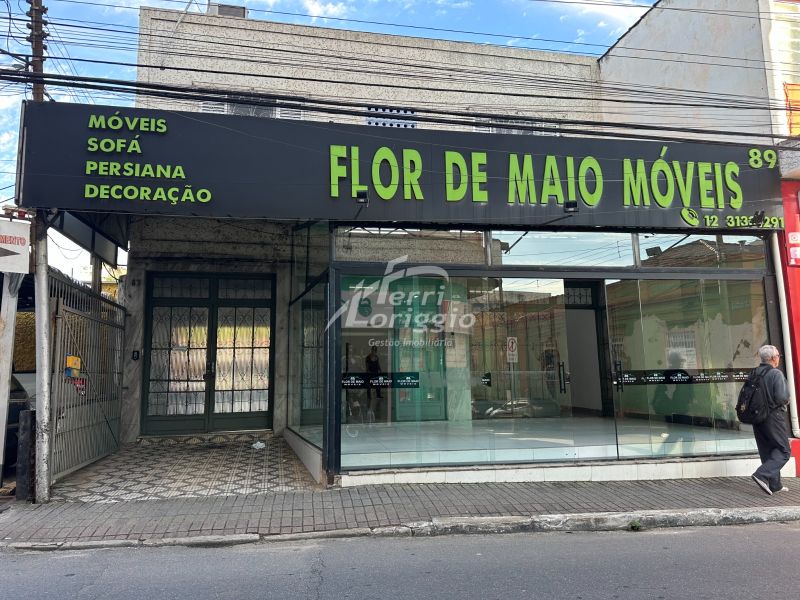 Ponto Comercial com 2 banheiros para alugar no bairro Centro, Guaratingueta