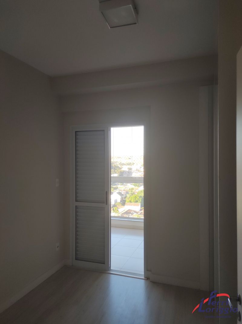 Apartamento com 2 quartos, 1 banheiro e 152m² para alugar no bairro Vila Paraiba, Guaratingueta