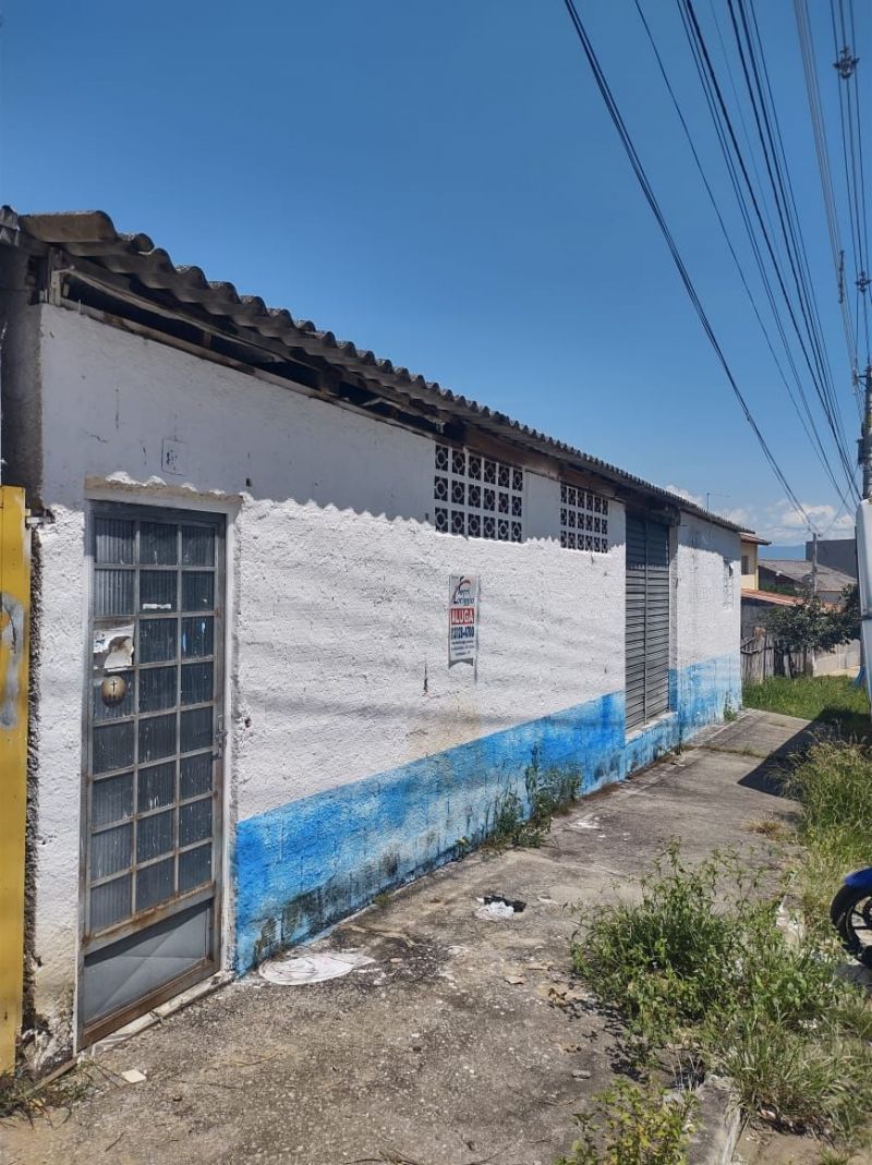 Casa com 3 quartos e 2 banheiros para alugar no bairro Itaguaçu, Aparecida