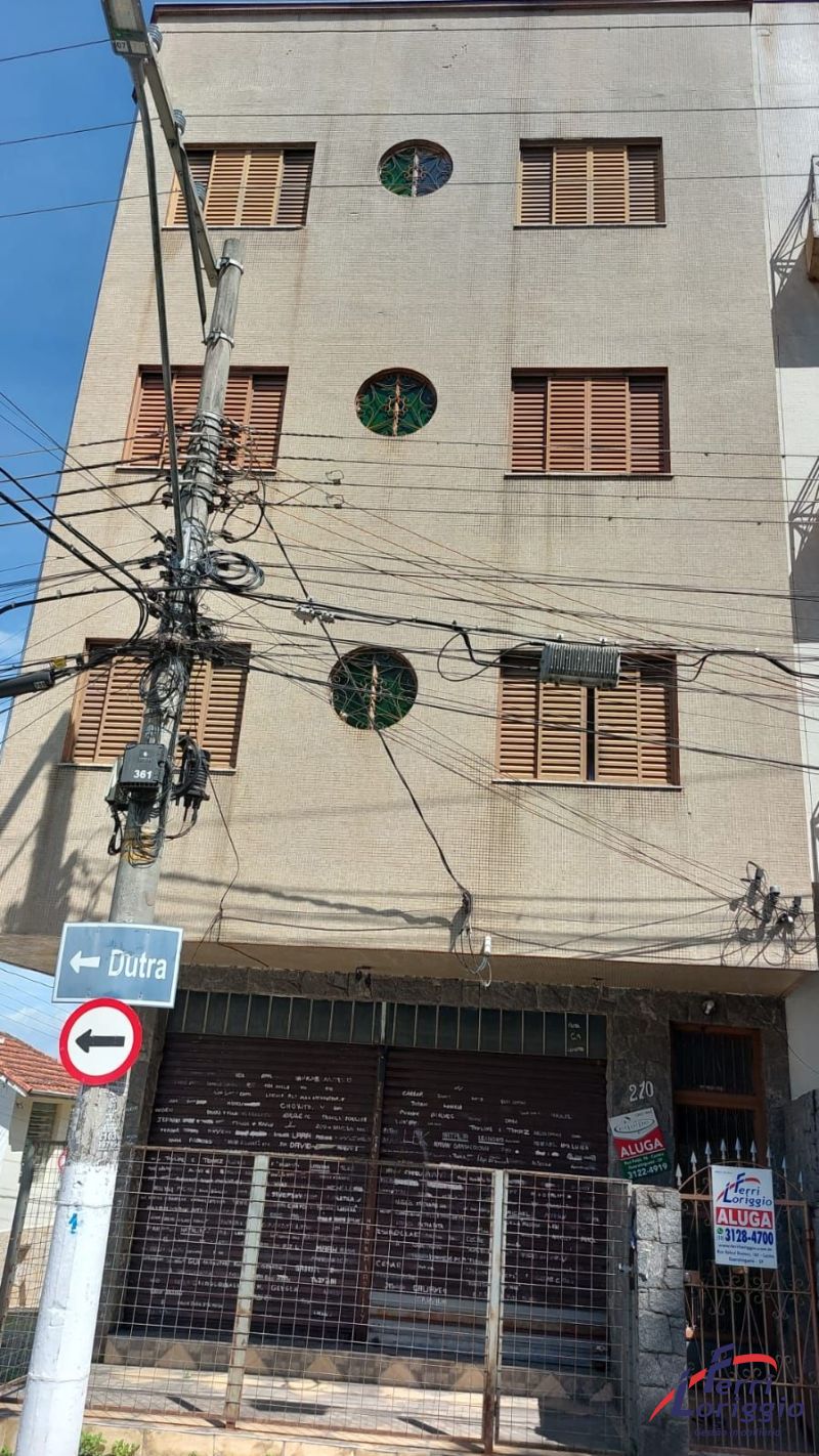 Apartamento com 2 quartos e 2 banheiros para alugar no bairro Centro, Guaratingueta