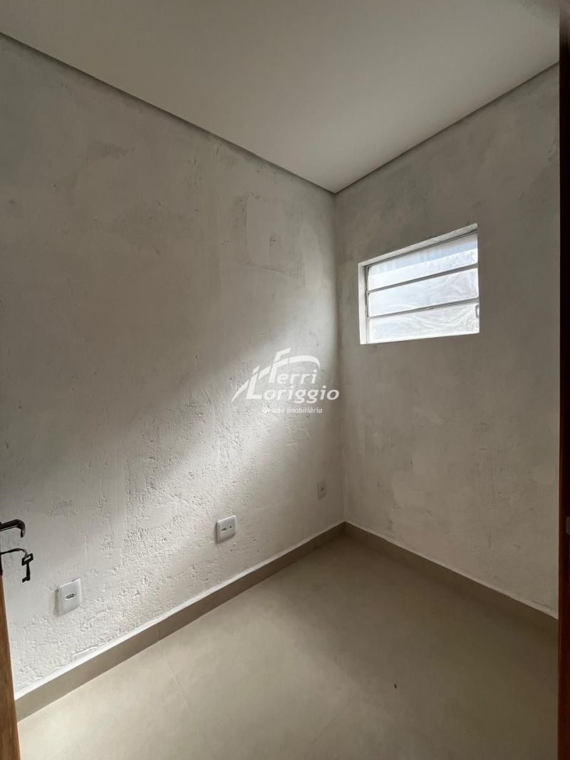 Ponto Comercial com 3 banheiros e 122m² para alugar no bairro Santa Luzia, Guaratingueta