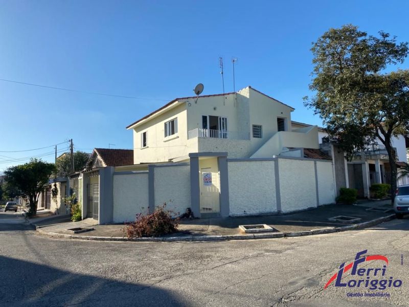Casa com 182m² para alugar no bairro Pedregulho, Guaratingueta