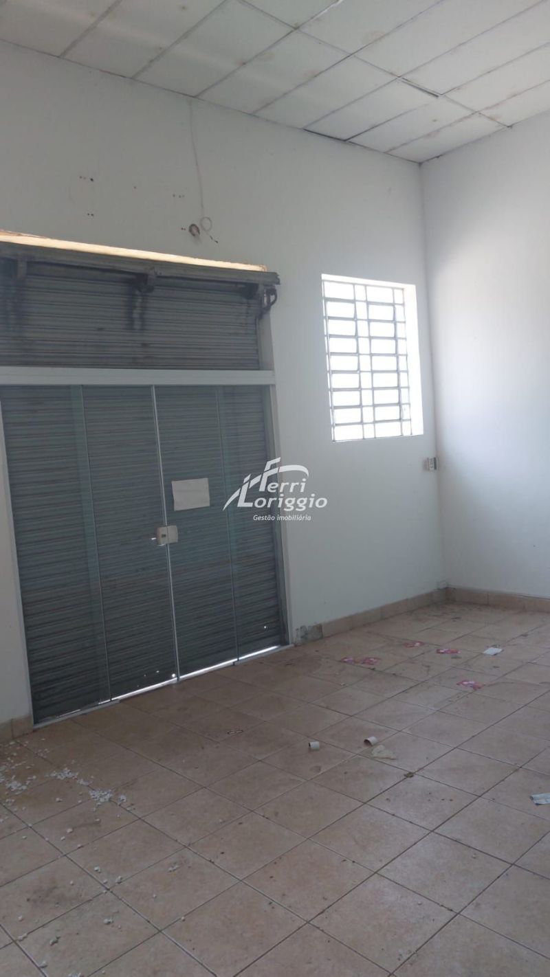Galpao para alugar no bairro Sao Benedito, Guaratingueta