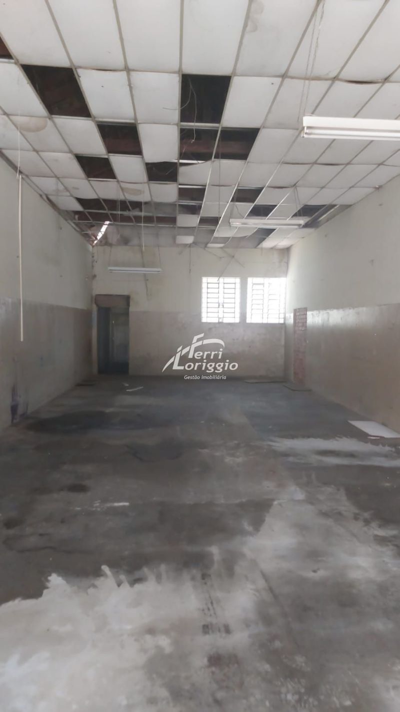 Galpao para alugar no bairro Sao Benedito, Guaratingueta