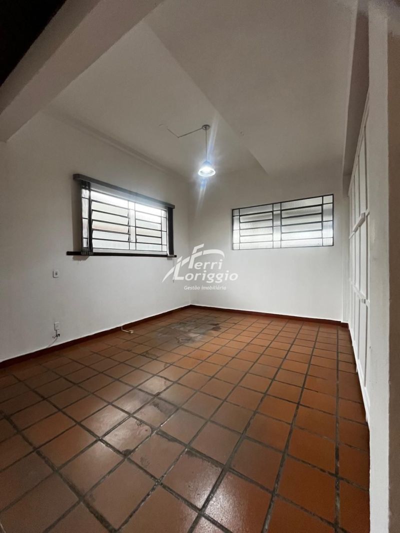 Ponto Comercial com 2 banheiros para alugar no bairro Campo do Galvao, Guaratingueta