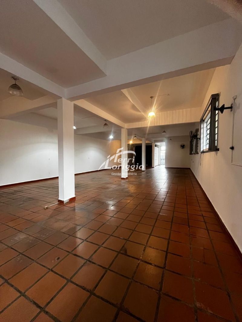 Ponto Comercial com 2 banheiros para alugar no bairro Campo do Galvao, Guaratingueta