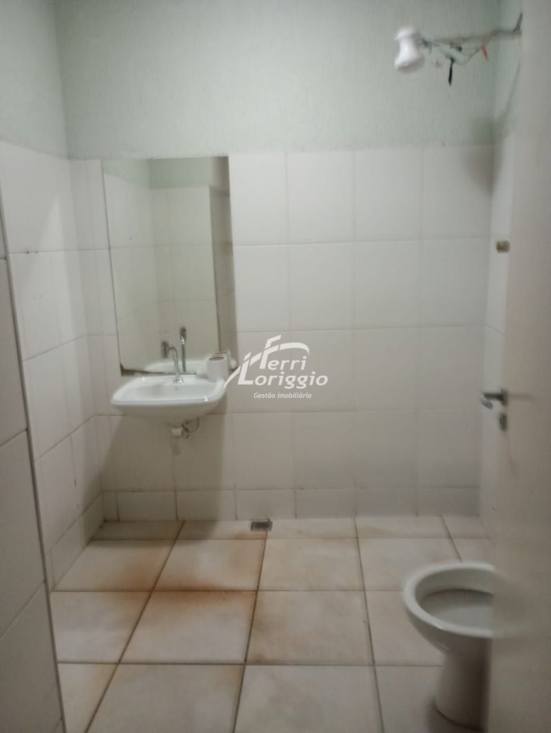 Ponto Comercial com 7 banheiros para alugar no bairro Vila Indiana, Guaratingueta