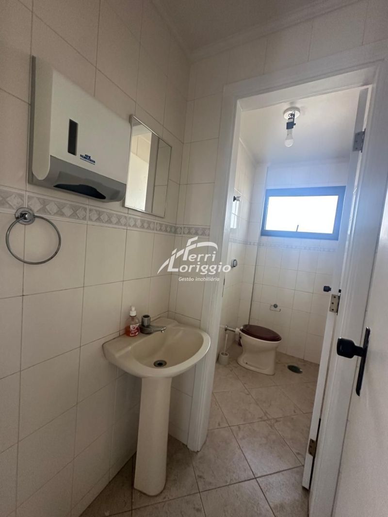 Sala com 1 banheiro para alugar no bairro Campo do Galvao, Guaratingueta