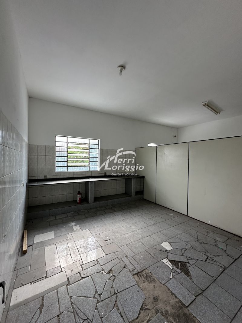 Ponto Comercial com 4 banheiros para alugar no bairro Campo do Galvao, Guaratingueta