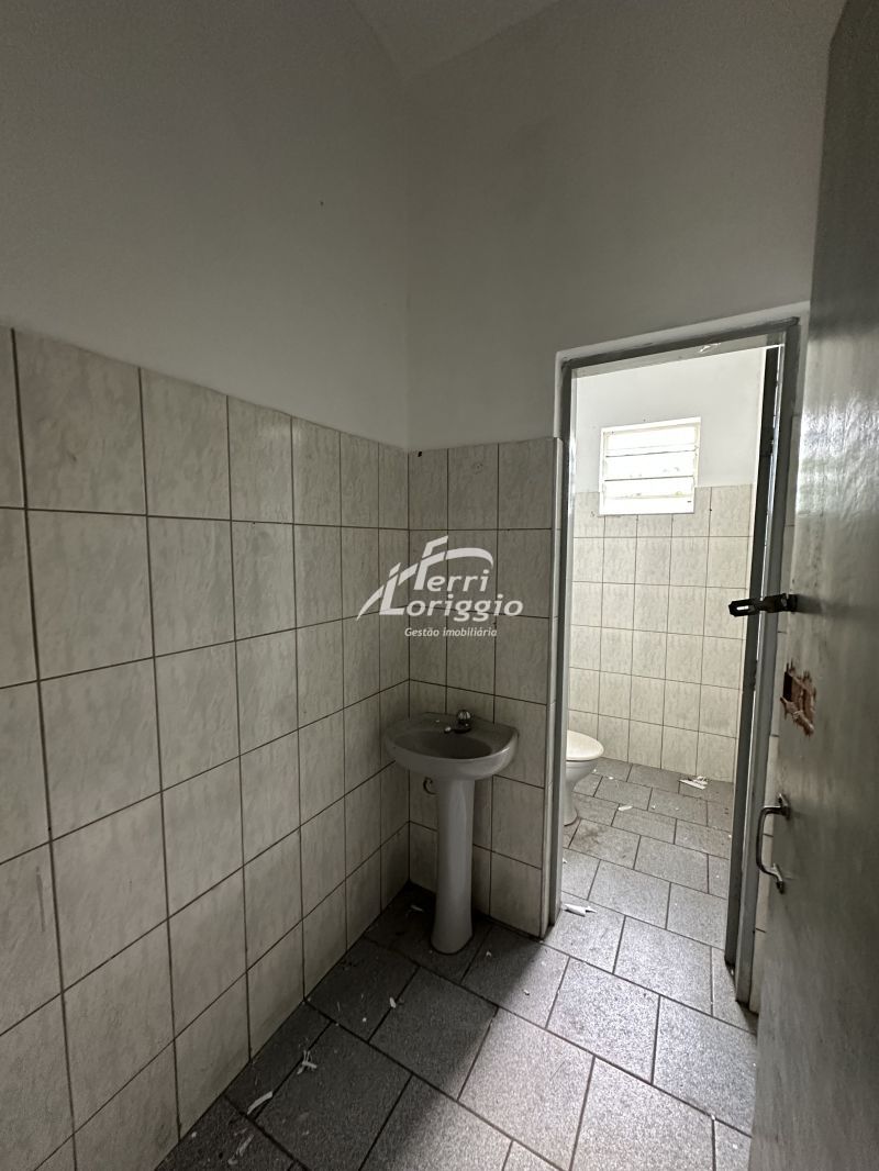 Ponto Comercial com 4 banheiros para alugar no bairro Campo do Galvao, Guaratingueta
