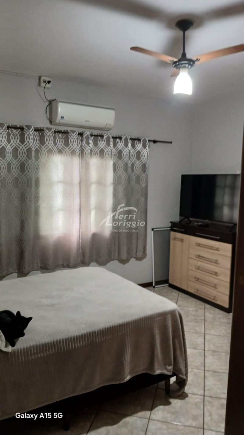 Casa com 2 quartos e 2 banheiros para alugar no bairro Chacaras Agricolas