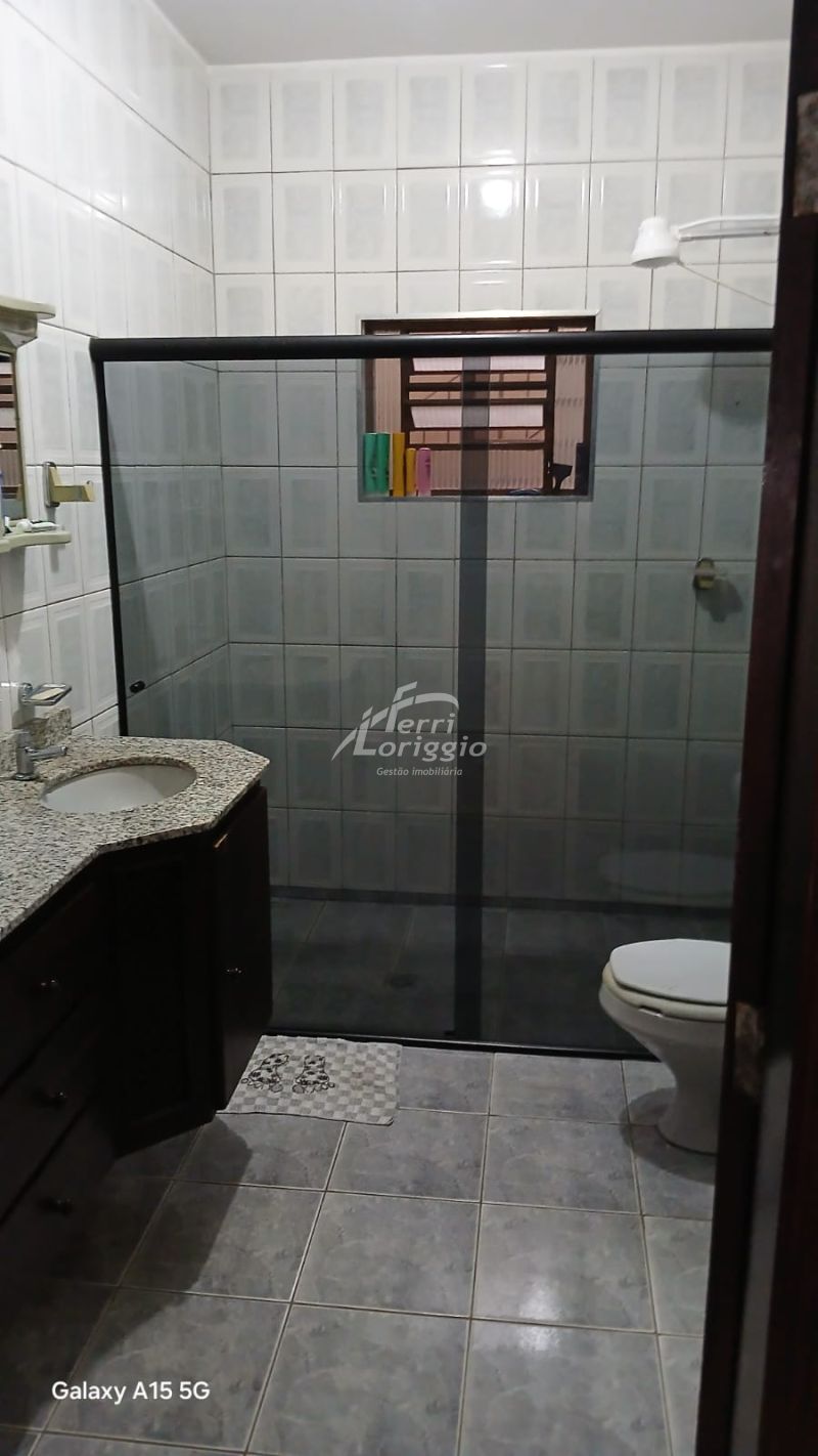 Casa com 2 quartos e 2 banheiros para alugar no bairro Chacaras Agricolas