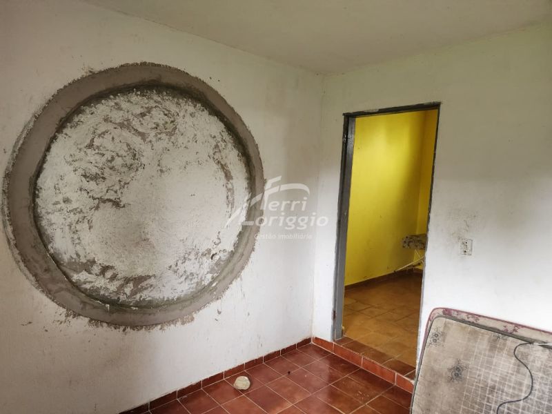 Sitio com 4 quartos e 1 banheiro para alugar no bairro Santa Edwiges, Guaratingueta
