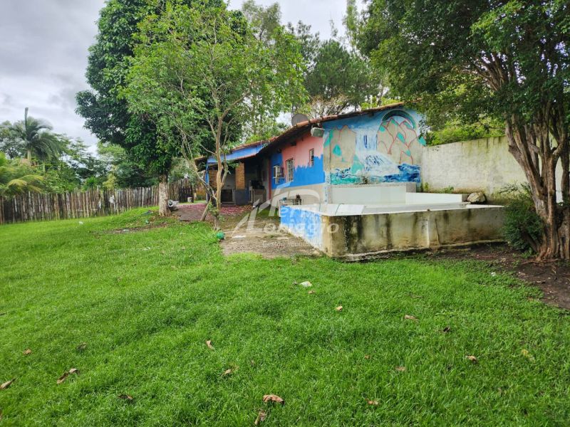 Sitio com 4 quartos e 1 banheiro para alugar no bairro Santa Edwiges, Guaratingueta