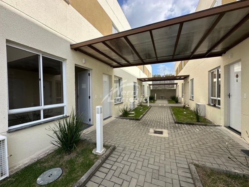 Casa com 2 quartos e 2 banheiros para alugar no bairro Santa Luzia, Guaratingueta