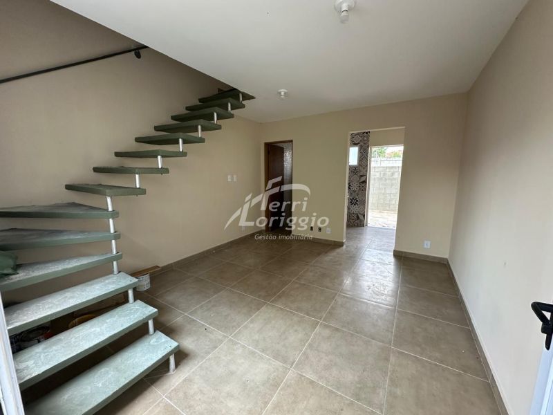 Casa com 2 quartos e 2 banheiros para alugar no bairro Santa Luzia, Guaratingueta