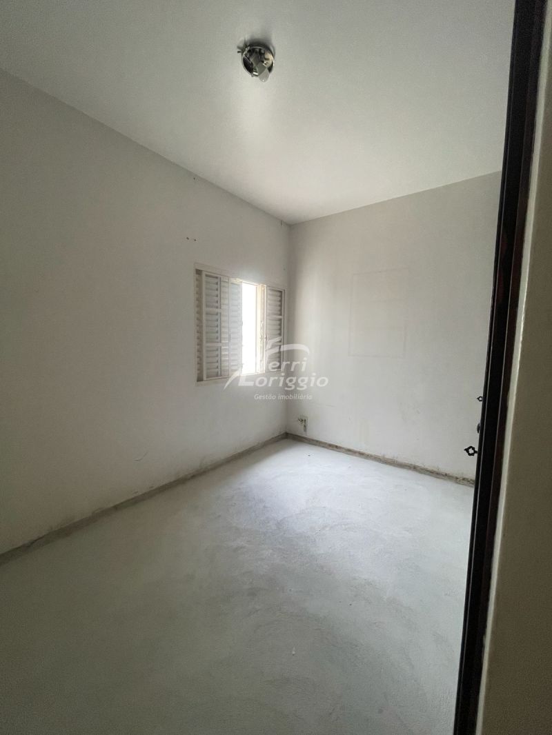 Casa com 4 quartos, 2 banheiros e 213m² para alugar no bairro Vila Paraiba, Guaratingueta