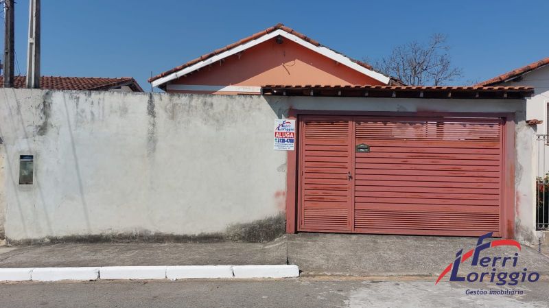 Casa com 3 quartos, 1 banheiro e 82m² para alugar no bairro Jardim Aeroporto, Guaratingueta