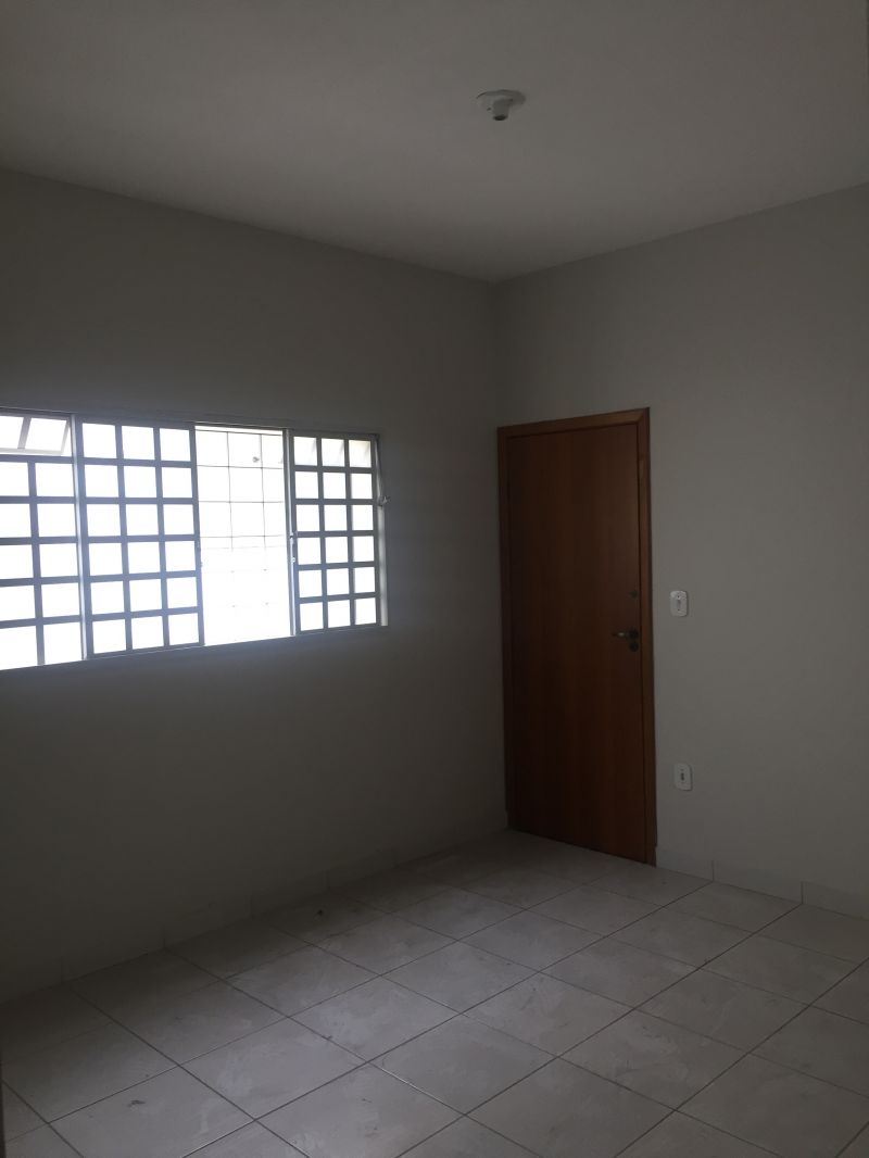 Apartamento com 2 quartos e 1 banheiro para alugar no bairro Jardim Bela Vista, Guaratingueta