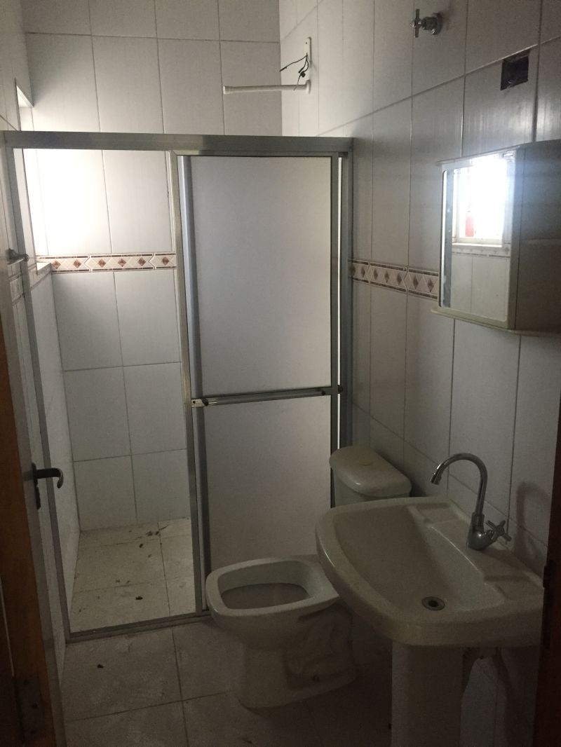 Apartamento com 2 quartos e 1 banheiro para alugar no bairro Jardim Bela Vista, Guaratingueta