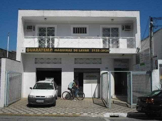 Sala com 36m² para alugar no bairro Centro, Guaratingueta