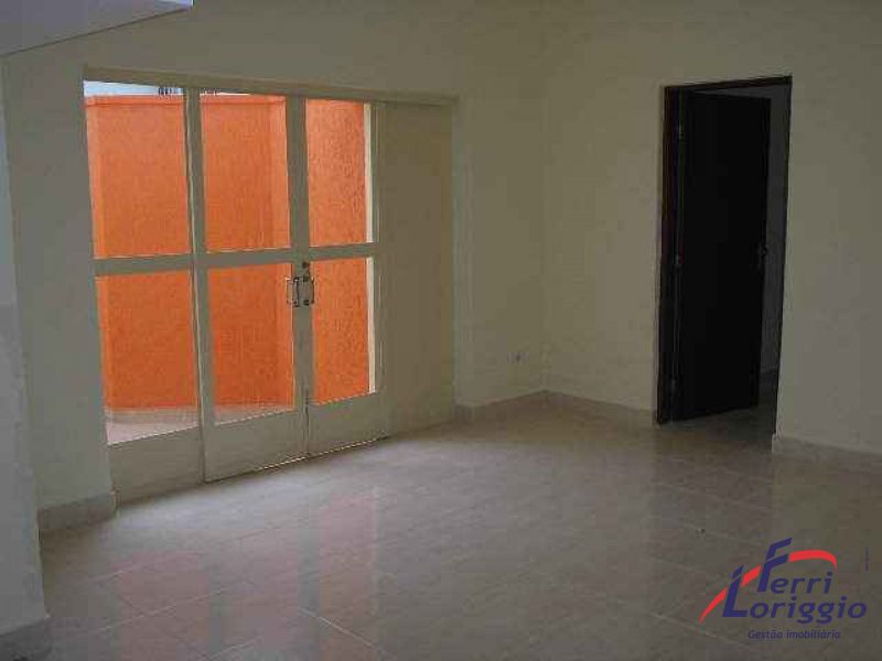 Sala com 1 banheiro para alugar no bairro Centro, Guaratingueta