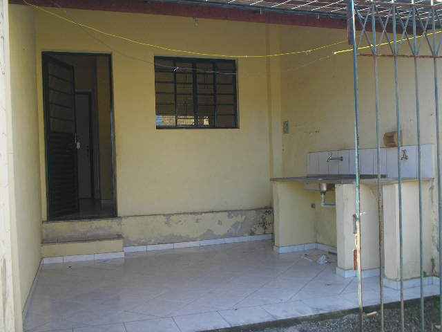 Casa com 1 quarto e 30m² para alugar no bairro Pedreira, Guaratingueta