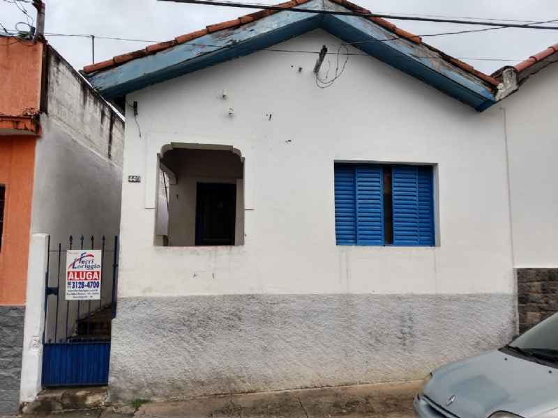 Casa com 1 quarto, 1 banheiro e 39m² para alugar no bairro Pedreira, Guaratingueta