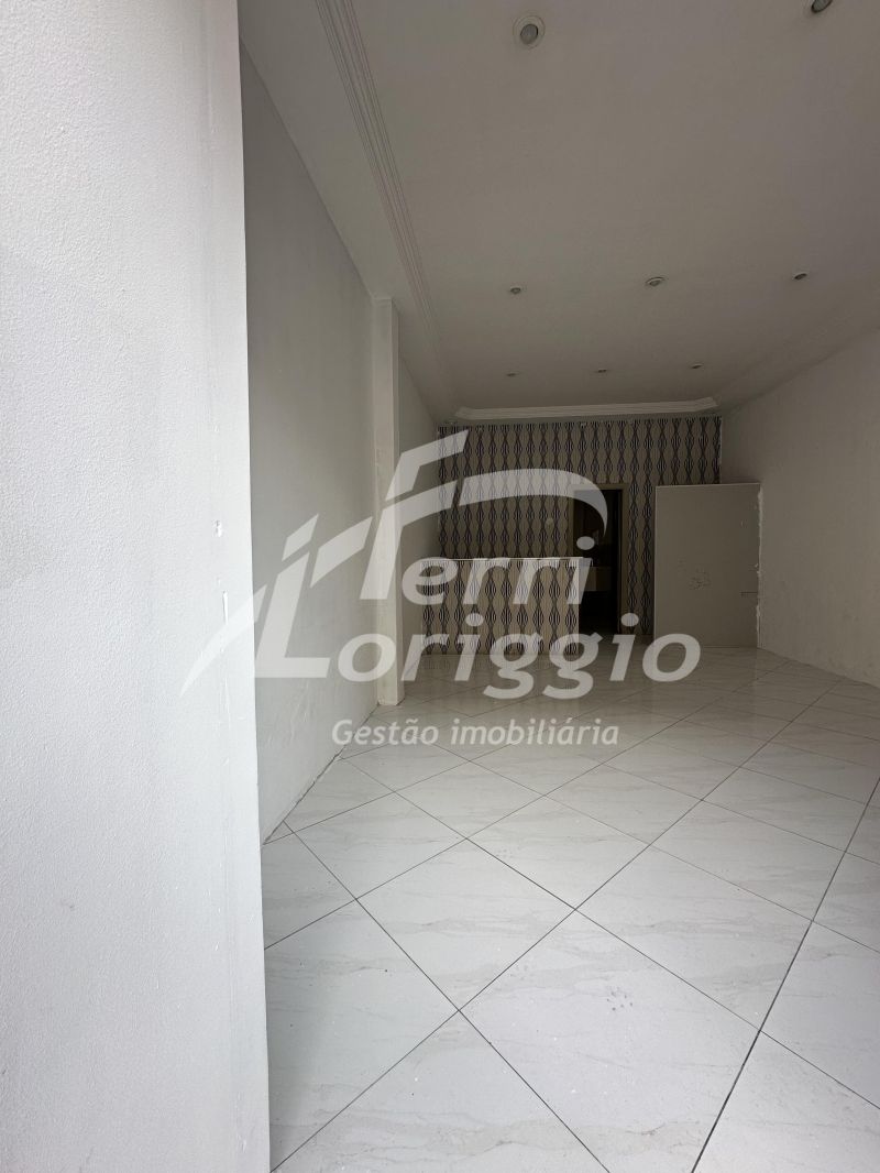 Ponto Comercial com 50m² para alugar no bairro Centro, Guaratingueta