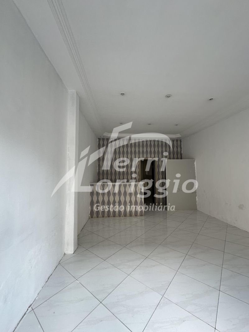 Ponto Comercial com 50m² para alugar no bairro Centro, Guaratingueta