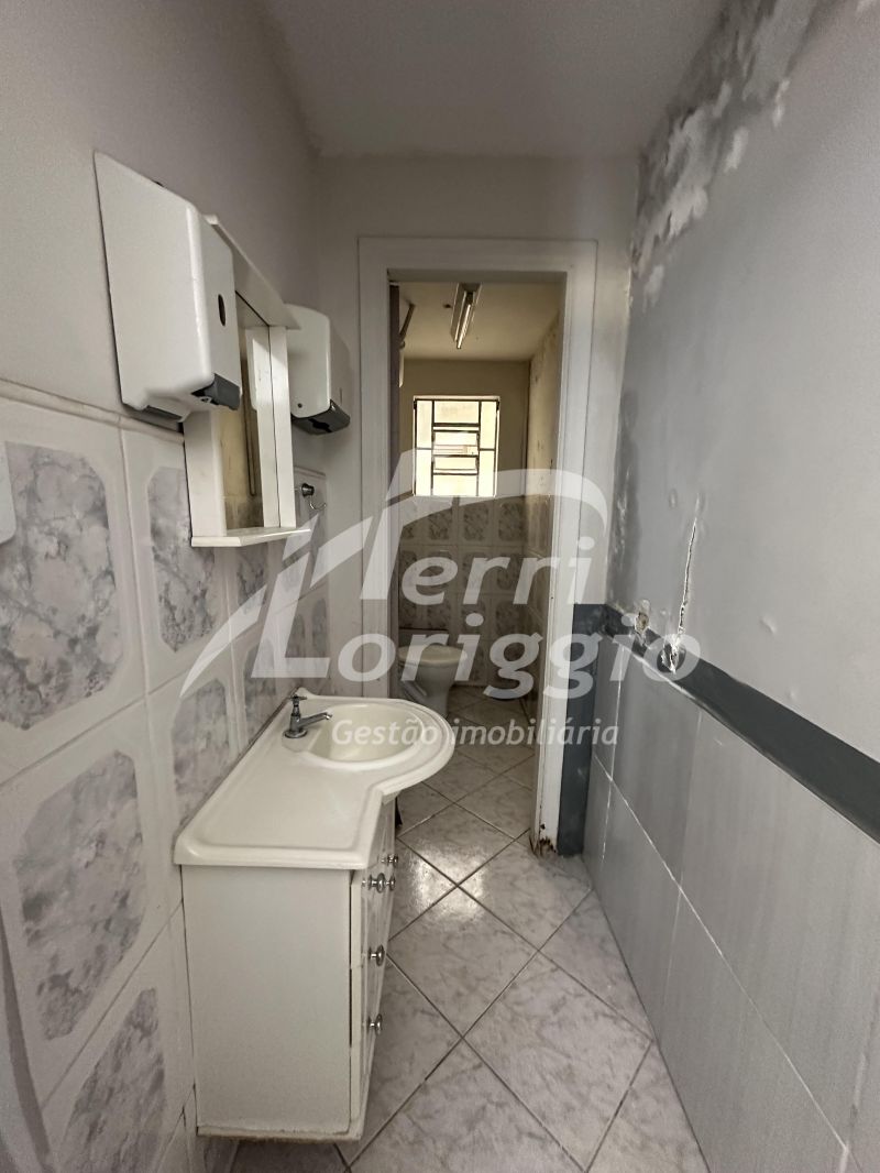 Ponto Comercial com 50m² para alugar no bairro Centro, Guaratingueta