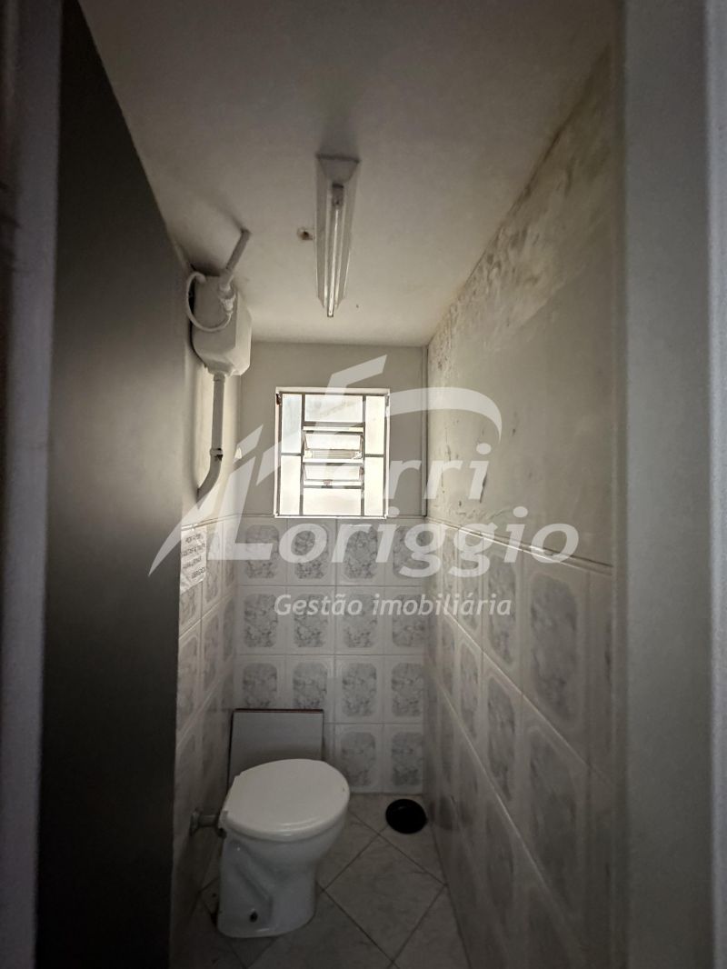 Ponto Comercial com 50m² para alugar no bairro Centro, Guaratingueta