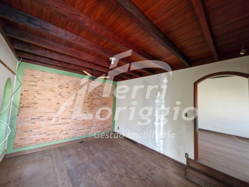 Casa com 3 quartos e 3 banheiros à venda no bairro Campo do Galvao, Guaratingueta