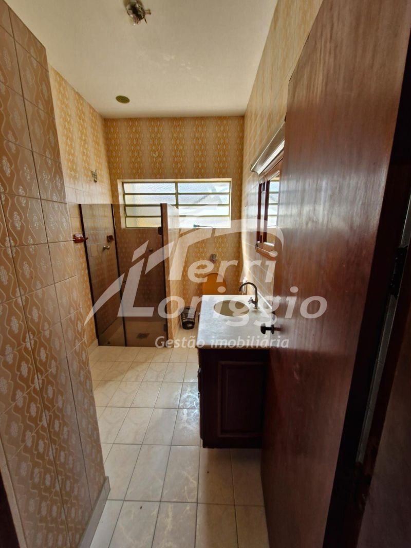 Casa com 3 quartos e 3 banheiros à venda no bairro Campo do Galvao, Guaratingueta