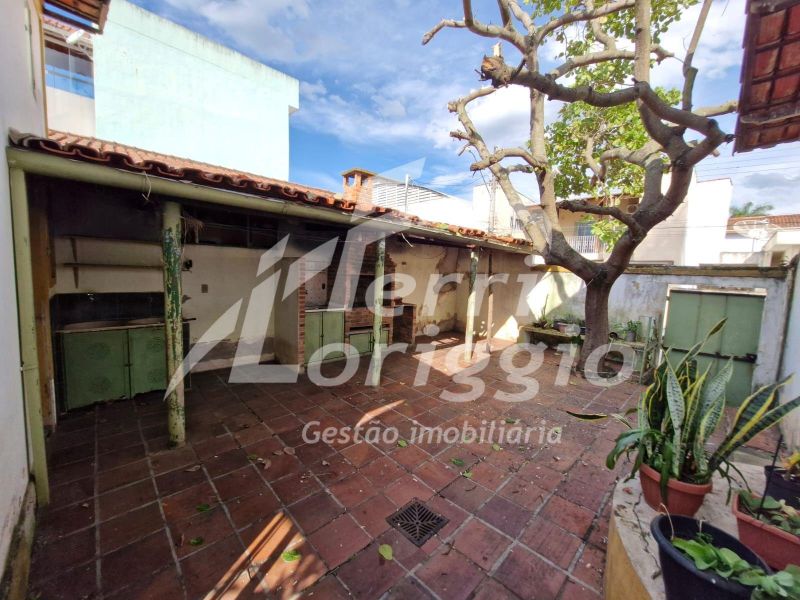 Casa com 3 quartos e 3 banheiros à venda no bairro Campo do Galvao, Guaratingueta