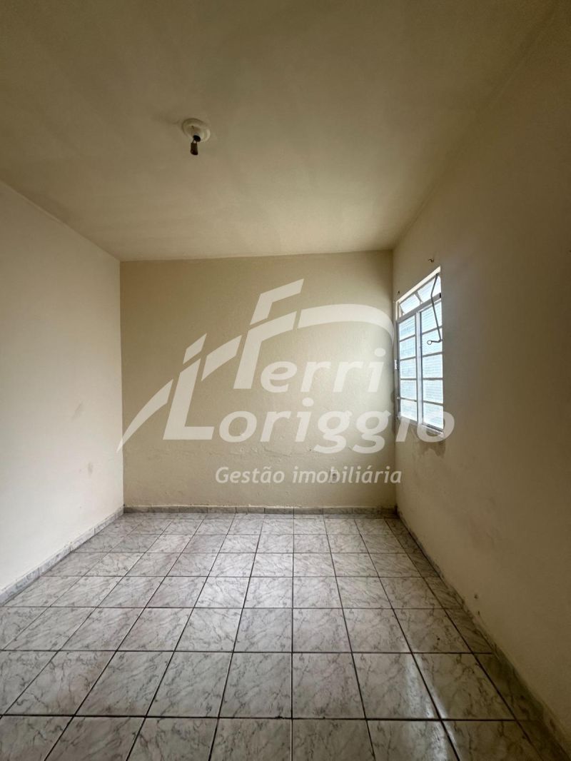 Casa com 2 quartos e 1 banheiro à venda no bairro Pedregulho, Guaratingueta